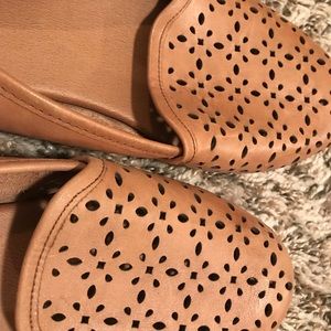 Lucky Brand Tan Laser Cut Loafers, Size 8
